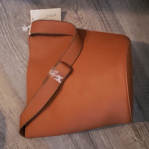 Universal Thread Handbags - Universal Thread Bucket Bag